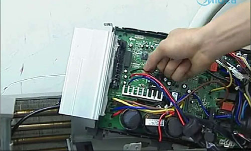 乌达美的空调电话是多少